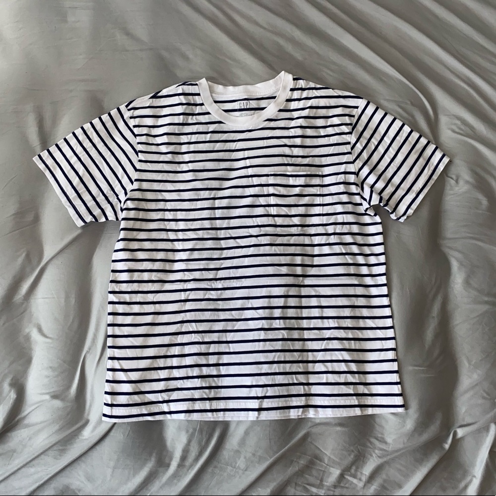 MEN'S CLASSIC STRIPED CASUAL TEE (Size Large)